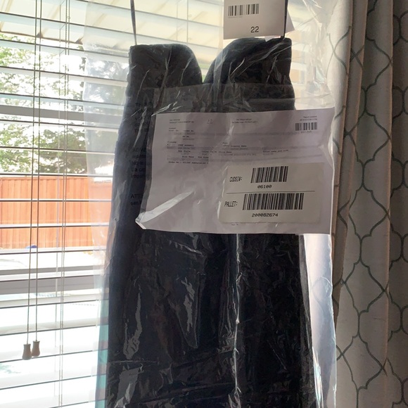 Dessy Collection Bridesmaid Gown 2832 Black - Picture 4 of 6